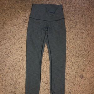 Lululemon grey ombre wunder unders size 6